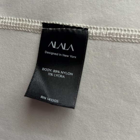 Alala jacket… cream with black sleeves. Size XS - Picture 5 of 6